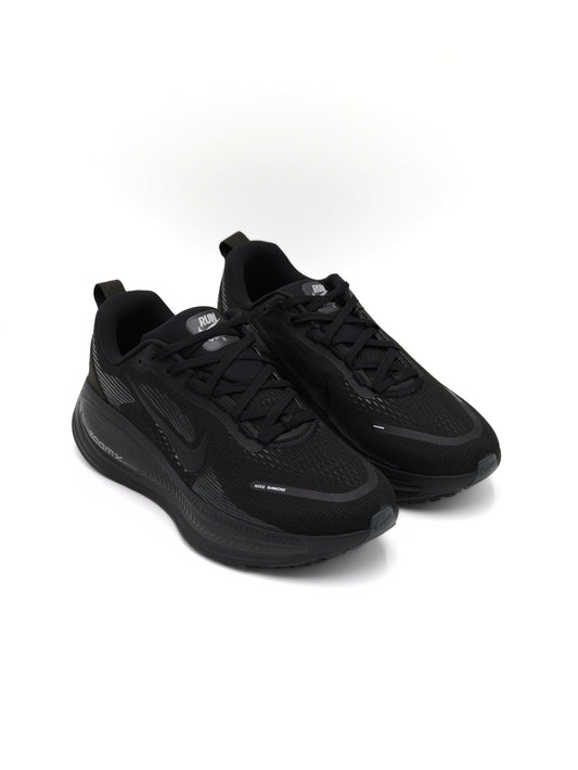 Nike Zoom Vomero 18